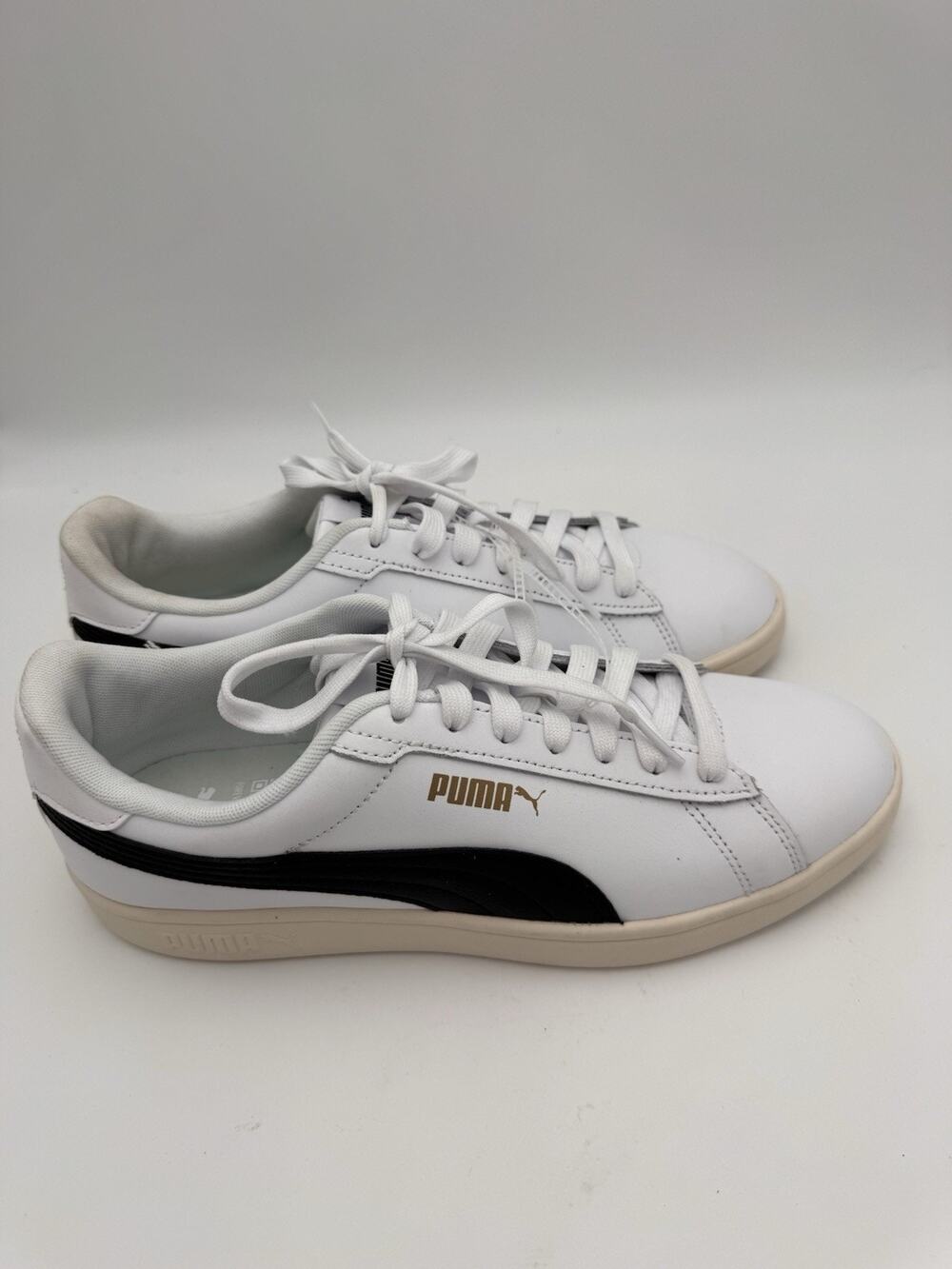 Puma Men’s Size 9 White Black Gold Low Top Sneakers